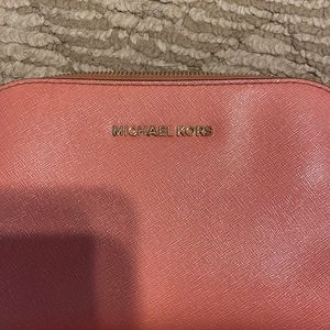 Micheal Kors crossbody